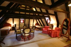 hotel_utribubnu_attic6.jpg [1000 x 667]